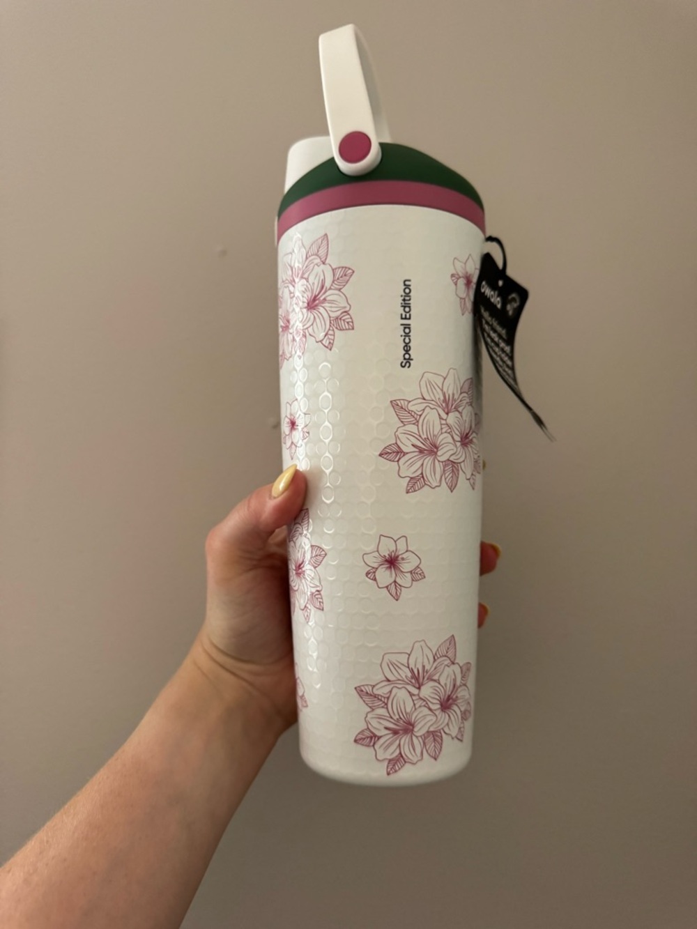 Owala Azalea 13 Limited Edition 30oz Freesip Golf Bottle